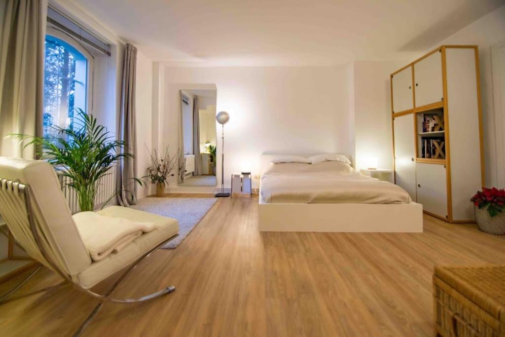 Ground Floor In Villa In Charlottenburg Garden View Berlim Exterior foto
