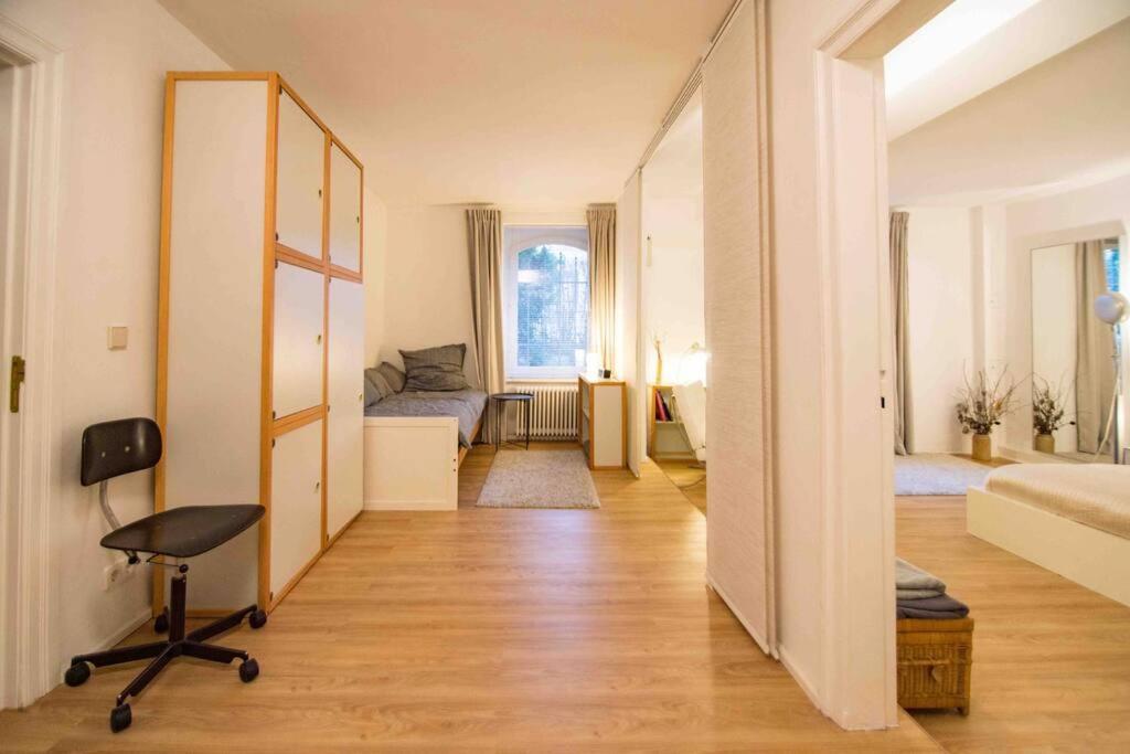 Ground Floor In Villa In Charlottenburg Garden View Berlim Exterior foto