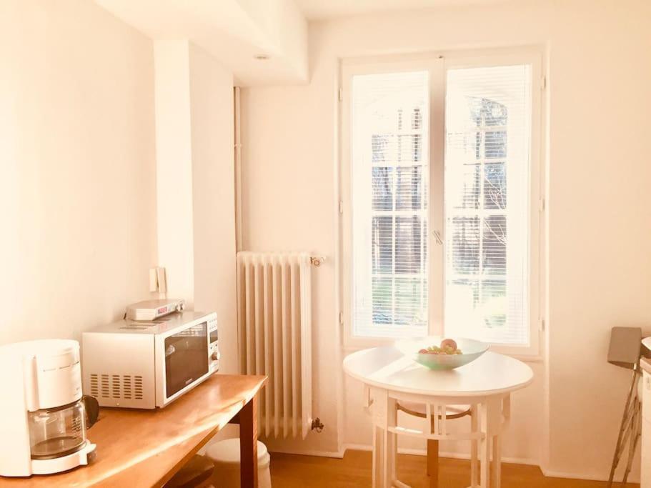 Ground Floor In Villa In Charlottenburg Garden View Berlim Exterior foto